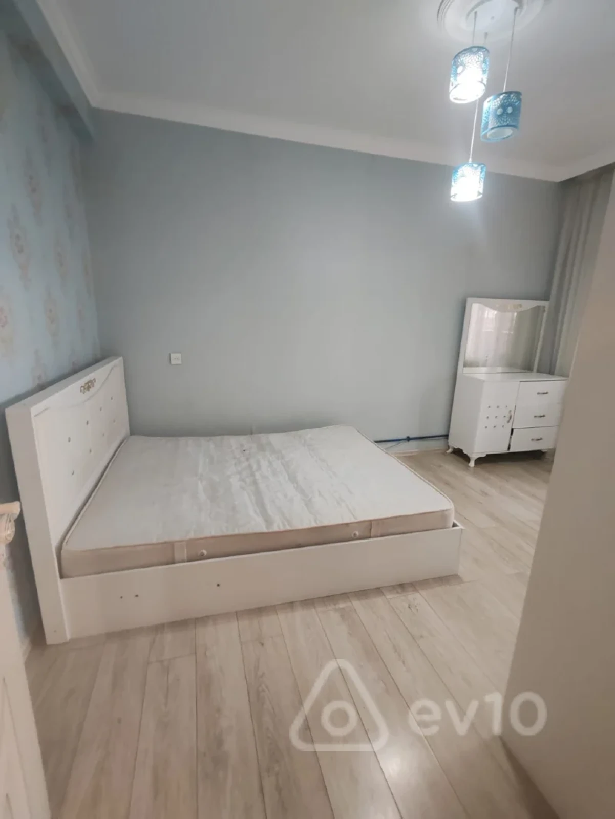 Kirayə verilir 3 otaqlı yeni tikili 85 m²