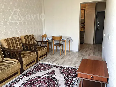 Kirayə verilir 2 otaqlı yeni tikili 50 m²