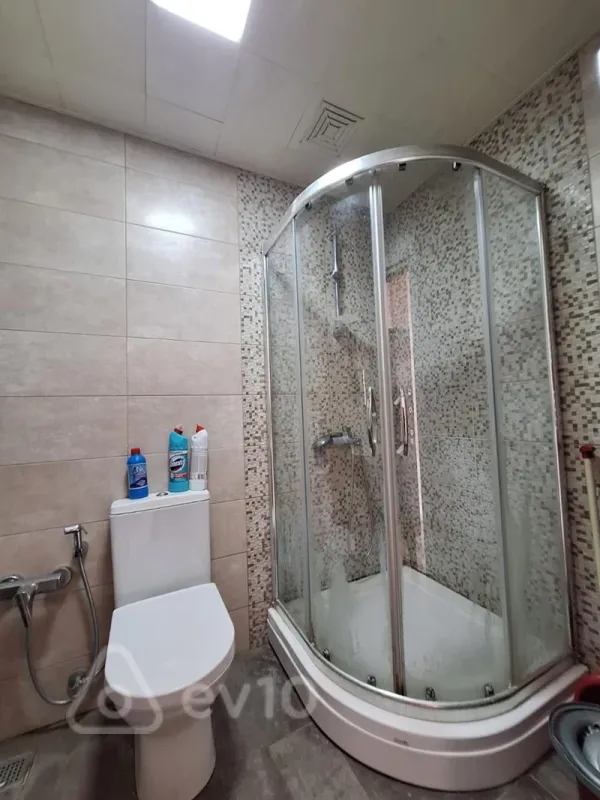 Kirayə verilir 2 otaqlı yeni tikili 50 m²