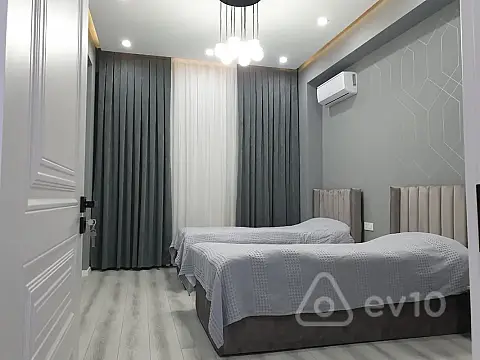 Kirayə verilir 3 otaqlı yeni tikili 141 m²