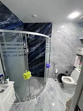 Kirayə verilir 3 otaqlı yeni tikili 141 m²