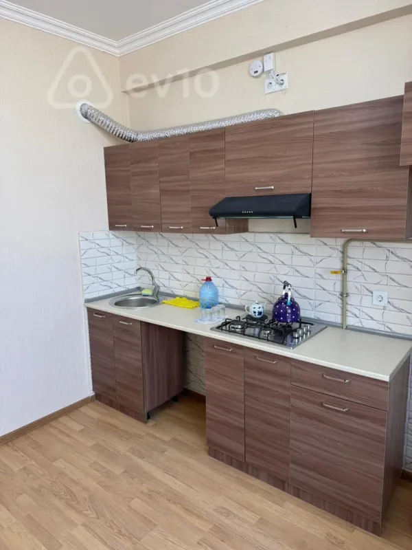 Kirayə verilir 3 otaqlı yeni tikili 80 m²