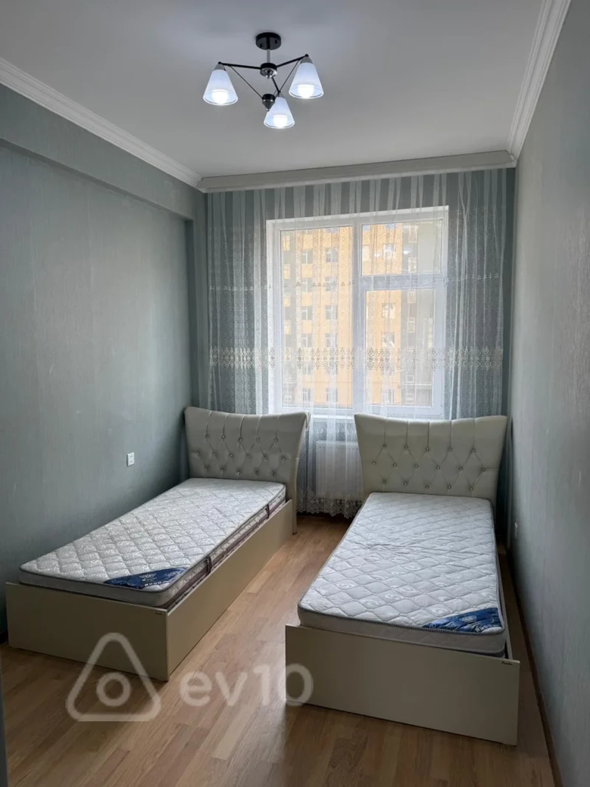 Kirayə verilir 3 otaqlı yeni tikili 80 m²