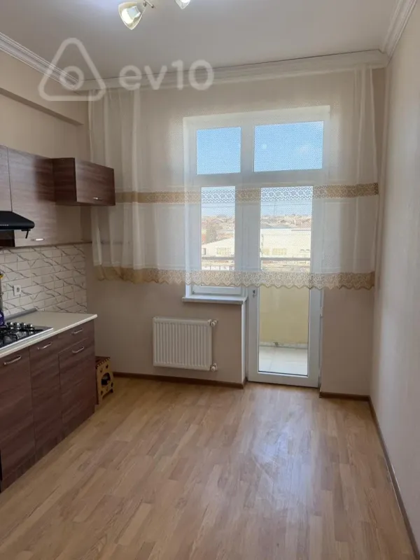 Kirayə verilir 3 otaqlı yeni tikili 80 m²