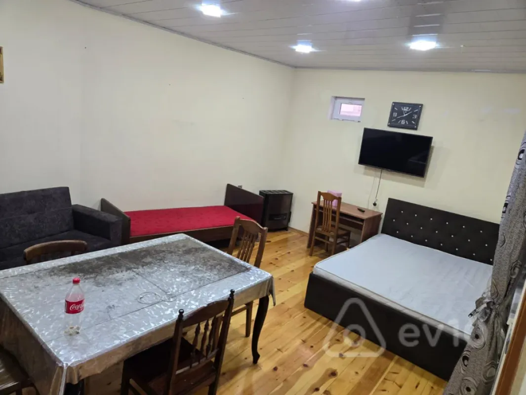 Kirayə verilir 1 otaqlı köhnə tikili 30 m²