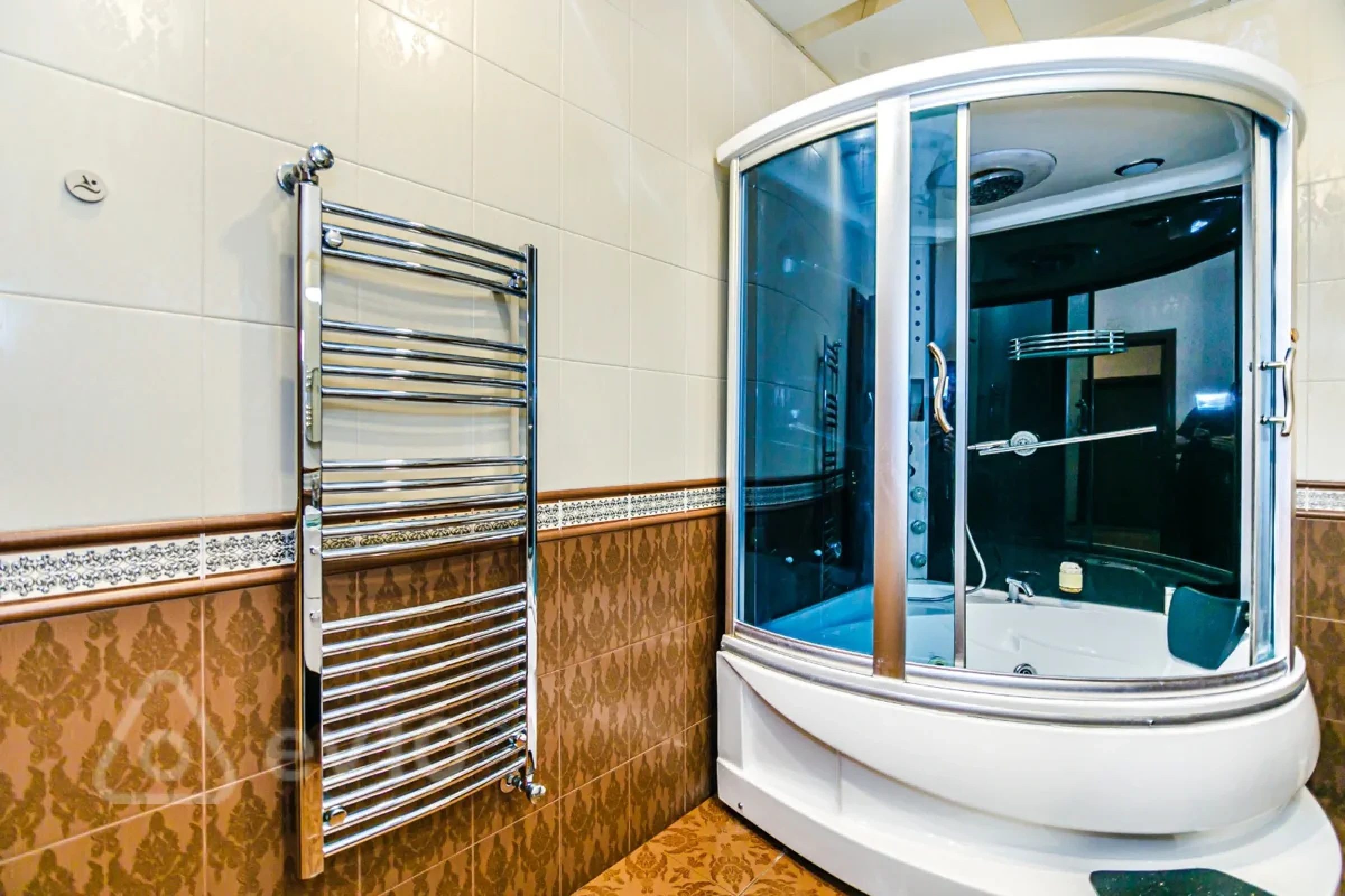 Kirayə verilir 5 otaqlı yeni tikili 200 m²