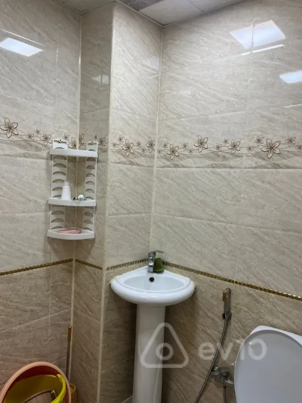 Kirayə verilir 2 otaqlı yeni tikili 68 m²