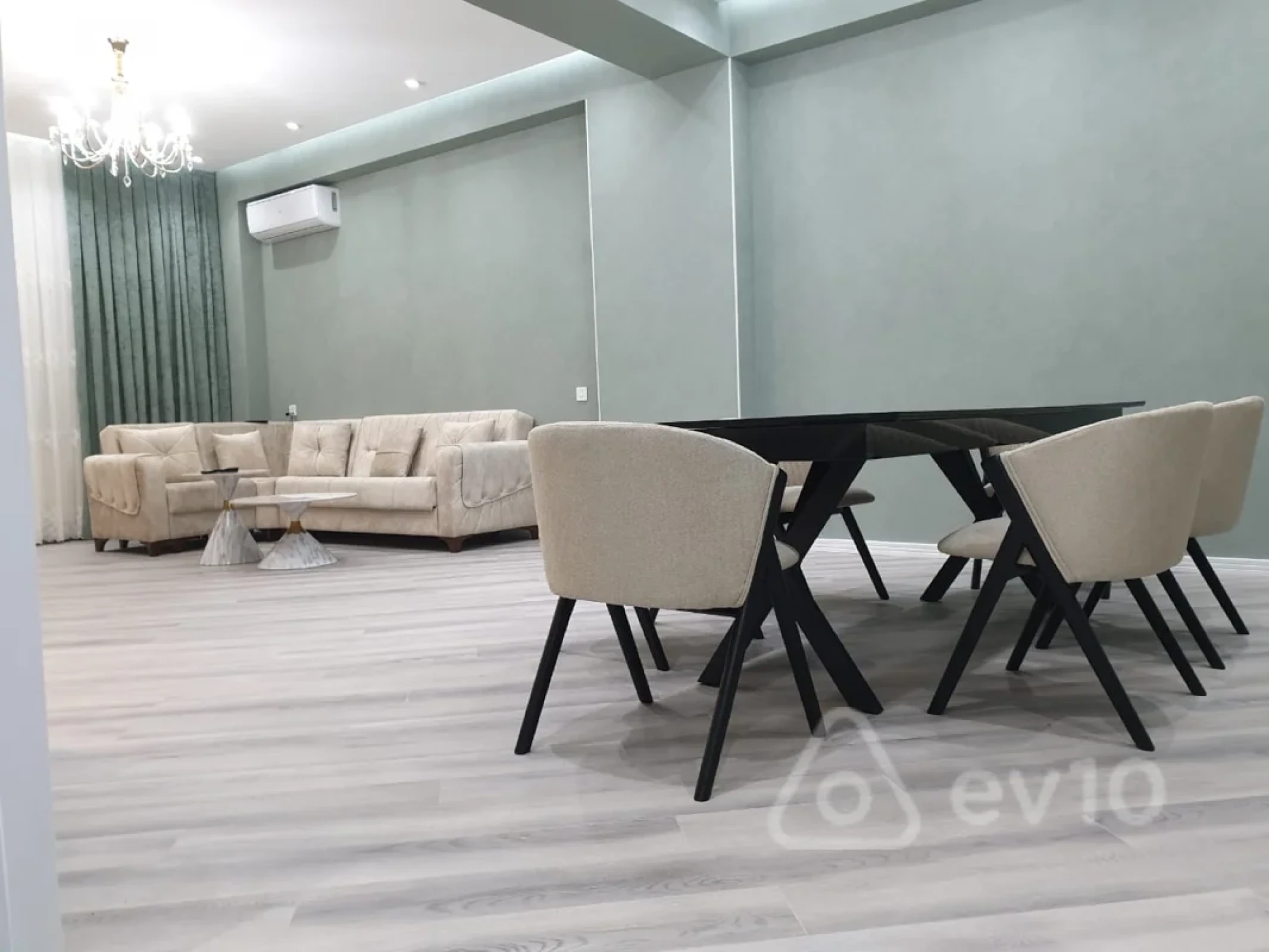 Kirayə verilir 3 otaqlı yeni tikili 150 m²