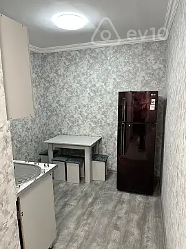 Kirayə verilir 1 otaqlı yeni tikili 31 m²