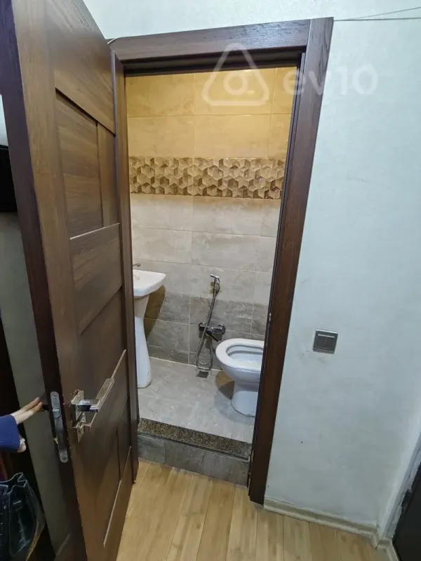 Satılır 3 otaqlı yeni tikili 82.5 m²