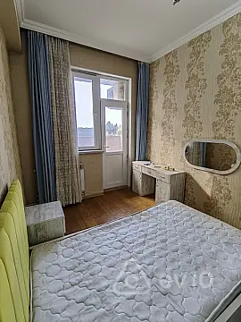 Satılır 3 otaqlı yeni tikili 82.5 m²