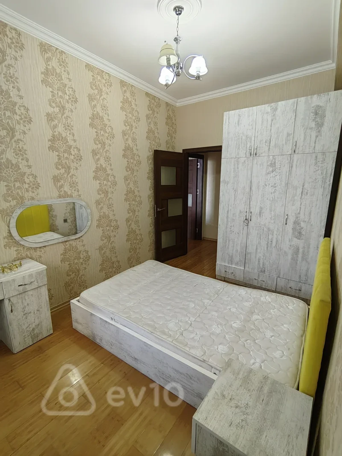Satılır 3 otaqlı yeni tikili 82.5 m²