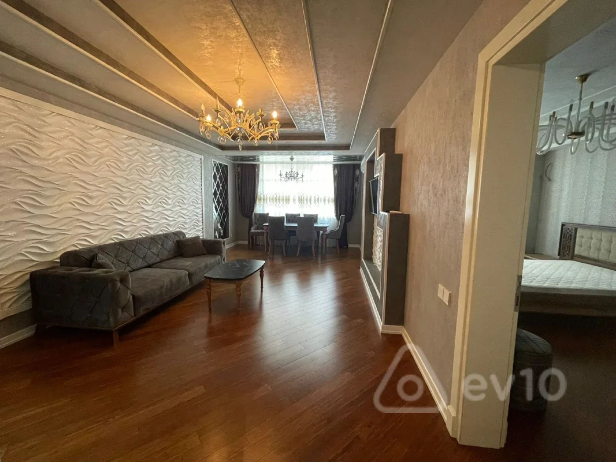 Kirayə verilir 2 otaqlı yeni tikili 98 m²