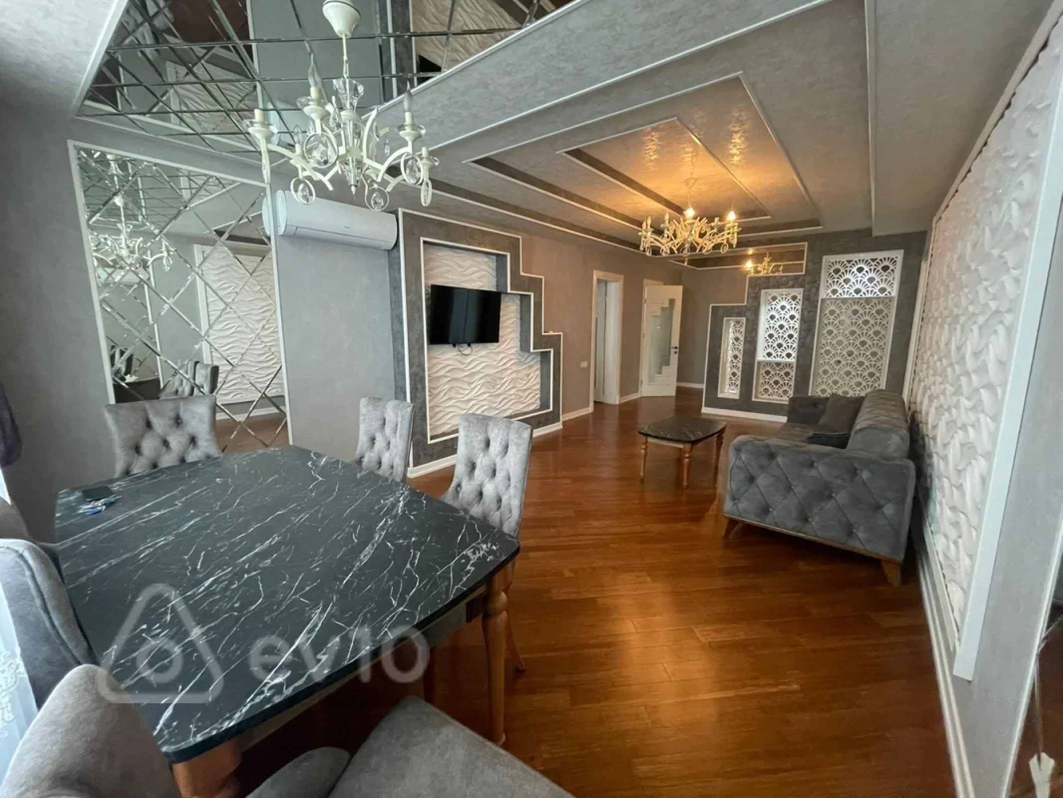 Kirayə verilir 2 otaqlı yeni tikili 98 m²