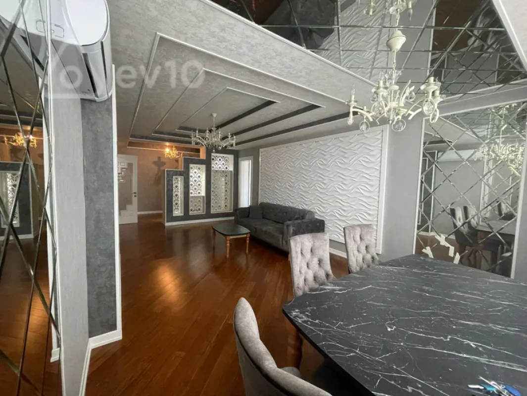 Kirayə verilir 2 otaqlı yeni tikili 98 m²