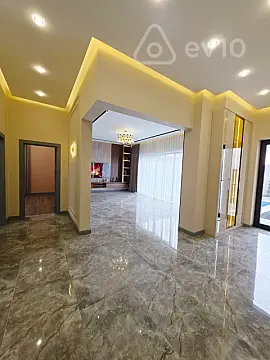 Satılır 4 otaqlı həyət evi 160 m²