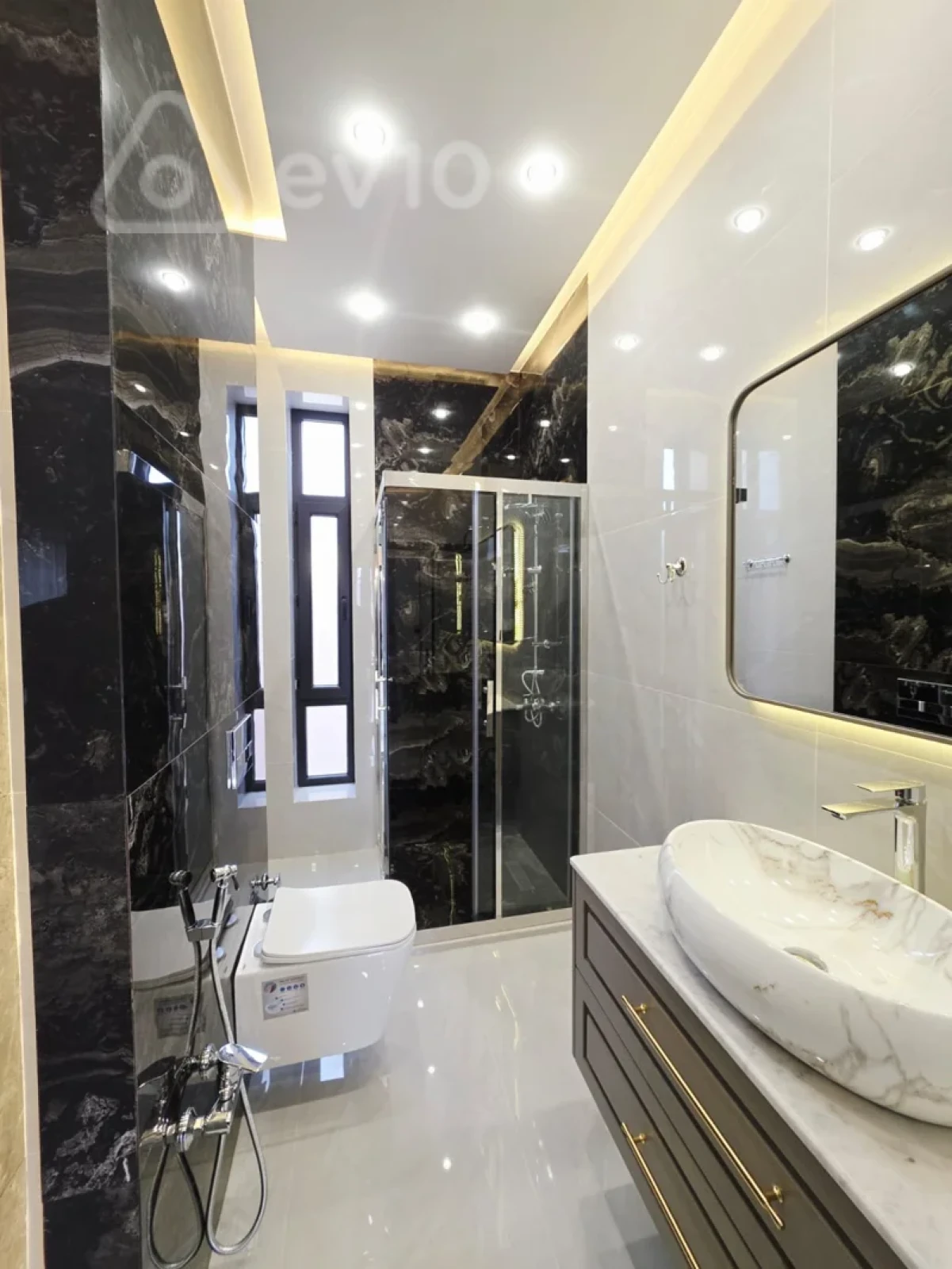 Satılır 4 otaqlı həyət evi 160 m²