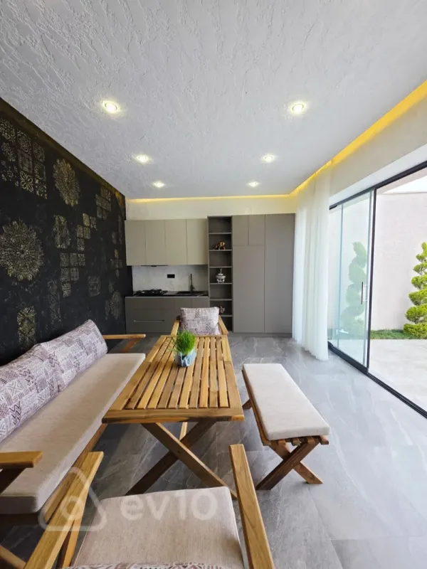 Satılır 4 otaqlı həyət evi 160 m²