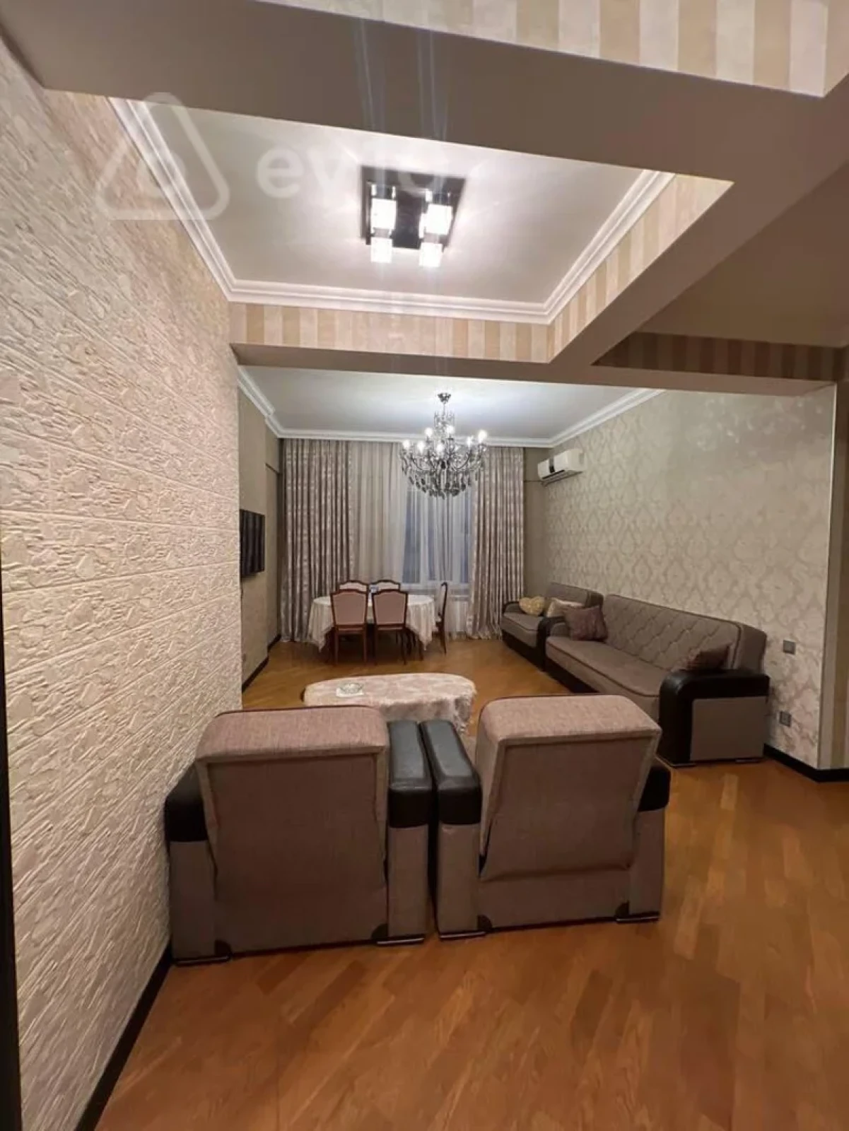 Kirayə verilir 3 otaqlı yeni tikili 100 m²