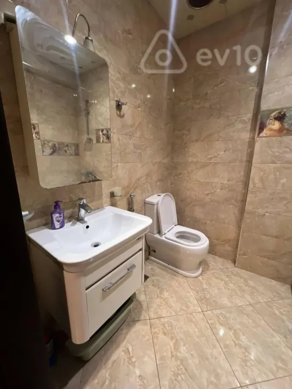 Kirayə verilir 3 otaqlı yeni tikili 100 m²