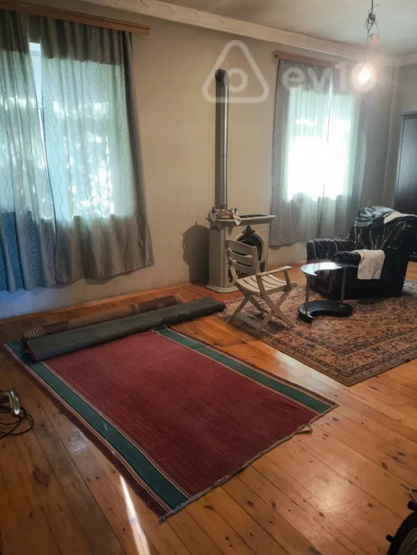 Satılır 4 otaqlı həyət evi 144 m²