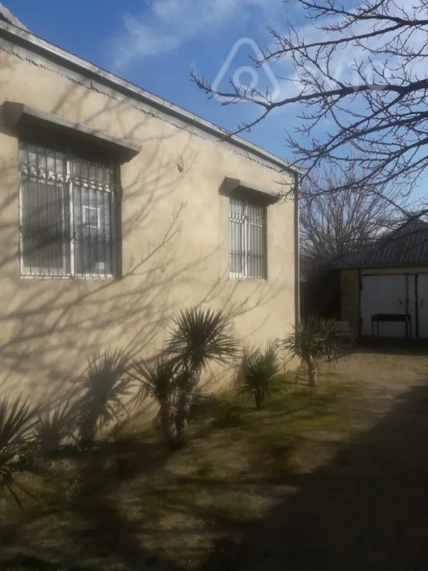 Satılır 4 otaqlı həyət evi 144 m²