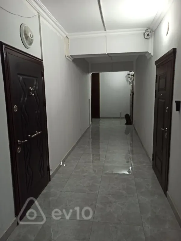 Satılır 3 otaqlı yeni tikili 81 m²