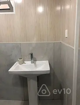 Kirayə verilir 1 otaqlı həyət evi 21 m²