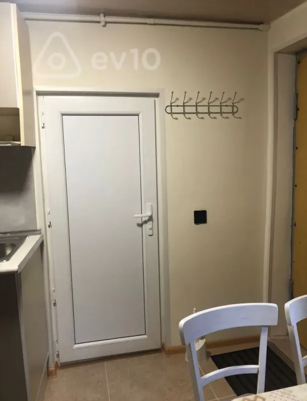 Kirayə verilir 1 otaqlı həyət evi 21 m²