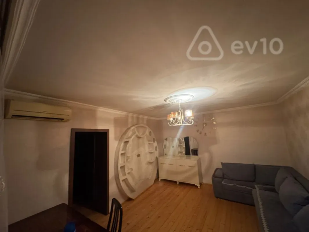 Kirayə verilir 4 otaqlı həyət evi 210 m²