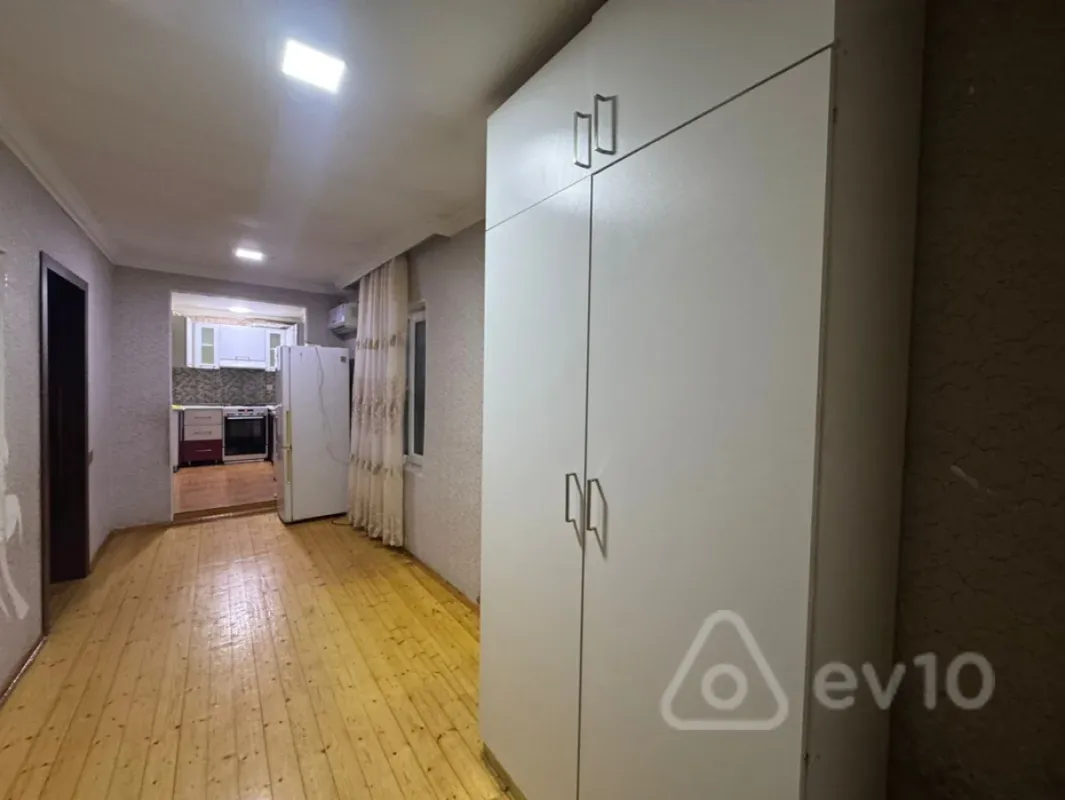 Kirayə verilir 4 otaqlı həyət evi 210 m²