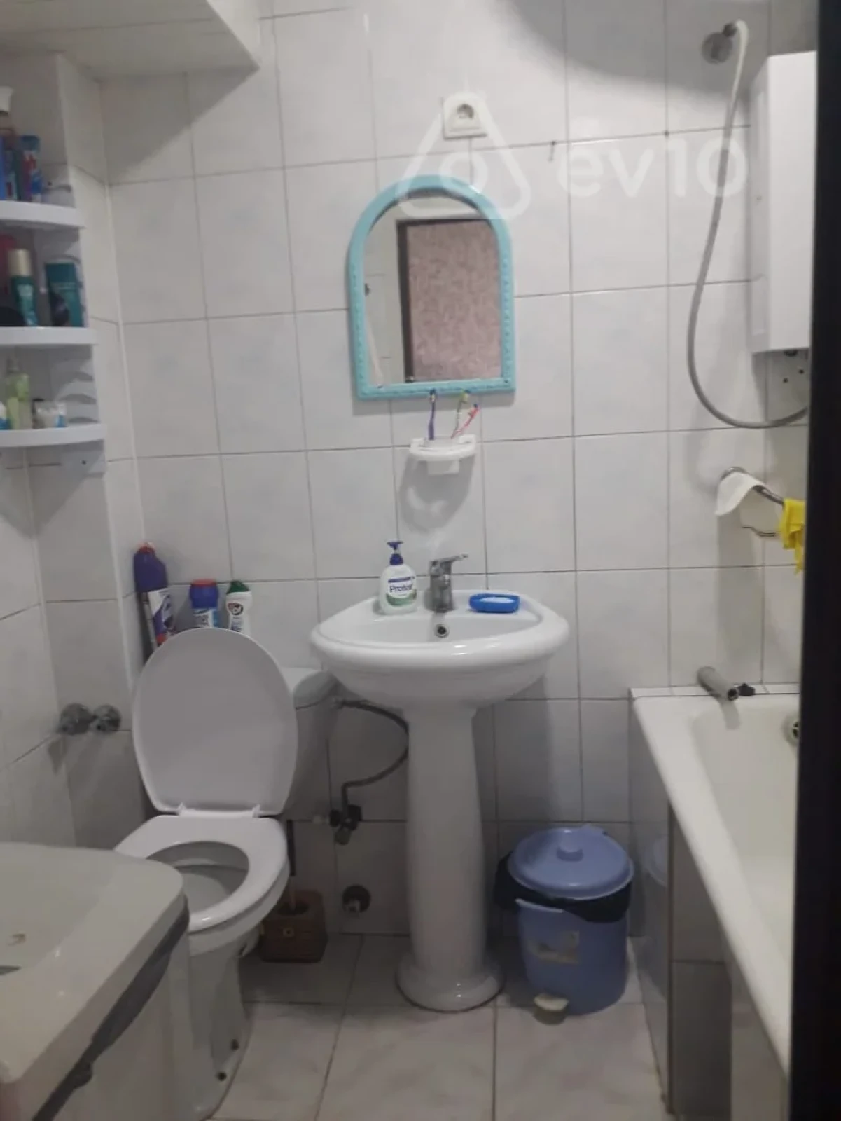 Satılır 2 otaqlı köhnə tikili 50 m²