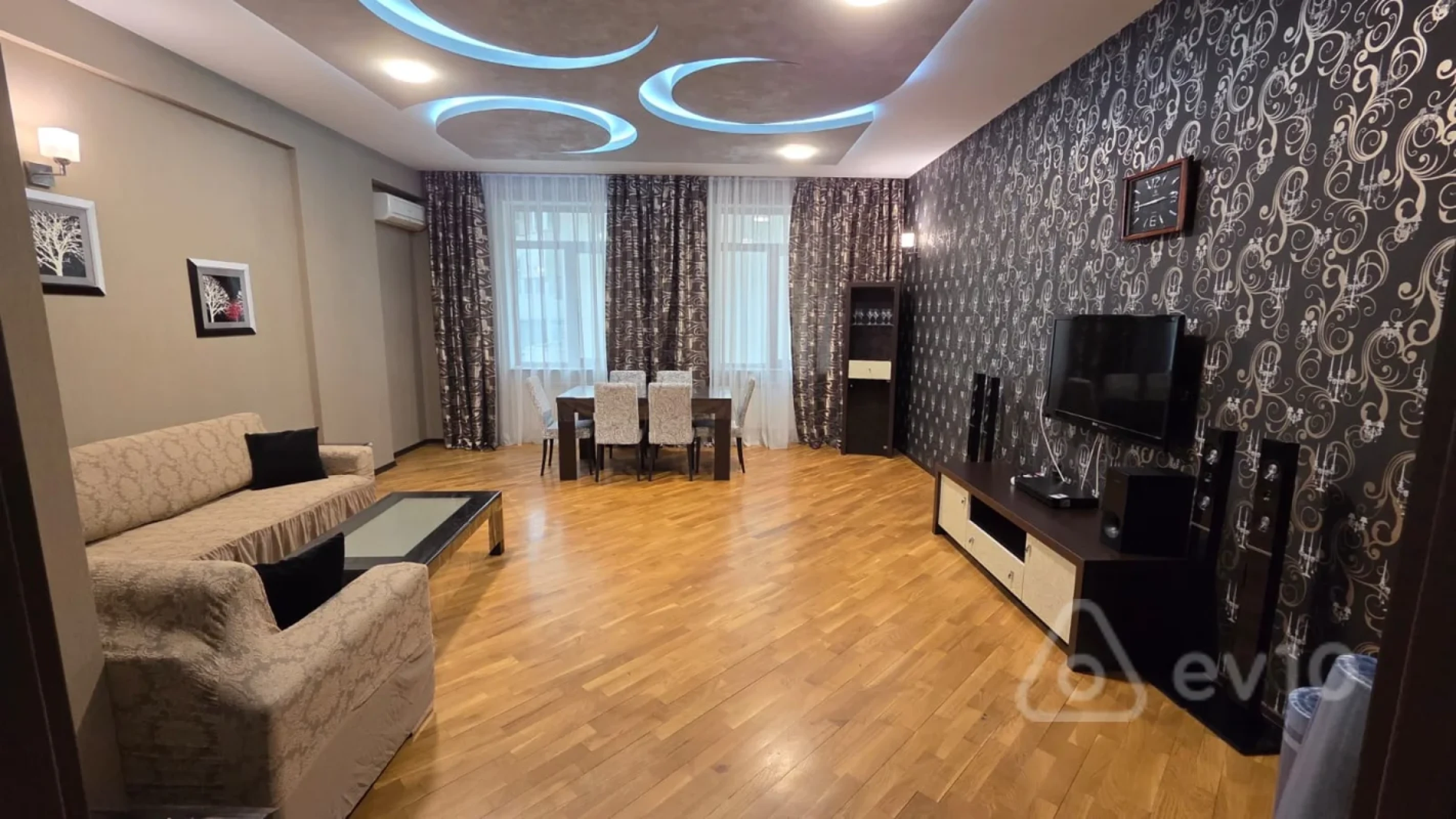 Kirayə verilir 3 otaqlı yeni tikili 135 m²