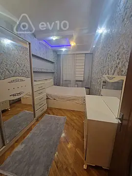 Kirayə verilir 3 otaqlı yeni tikili 50 m²