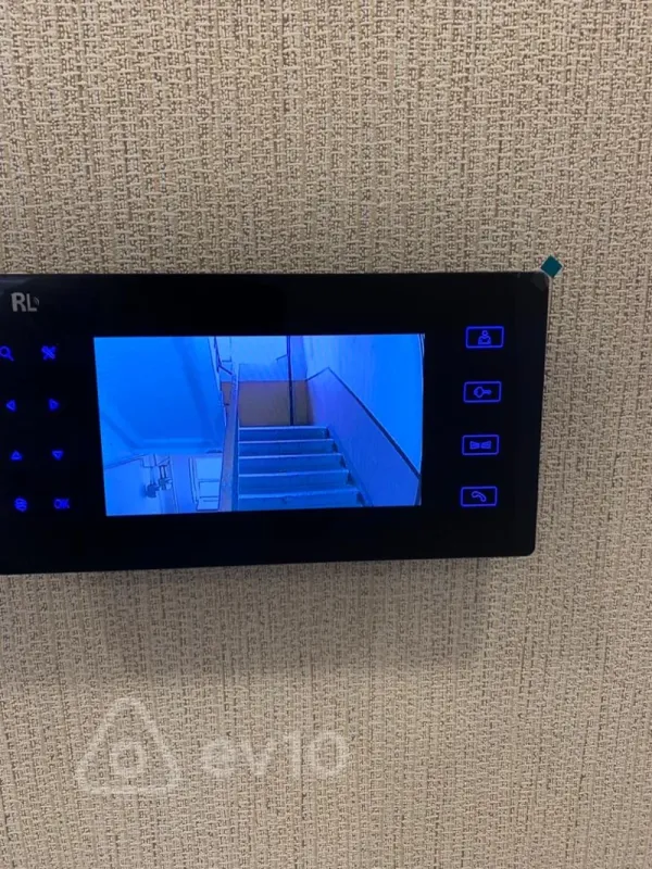 Kirayə verilir 2 otaqlı köhnə tikili 45 m²