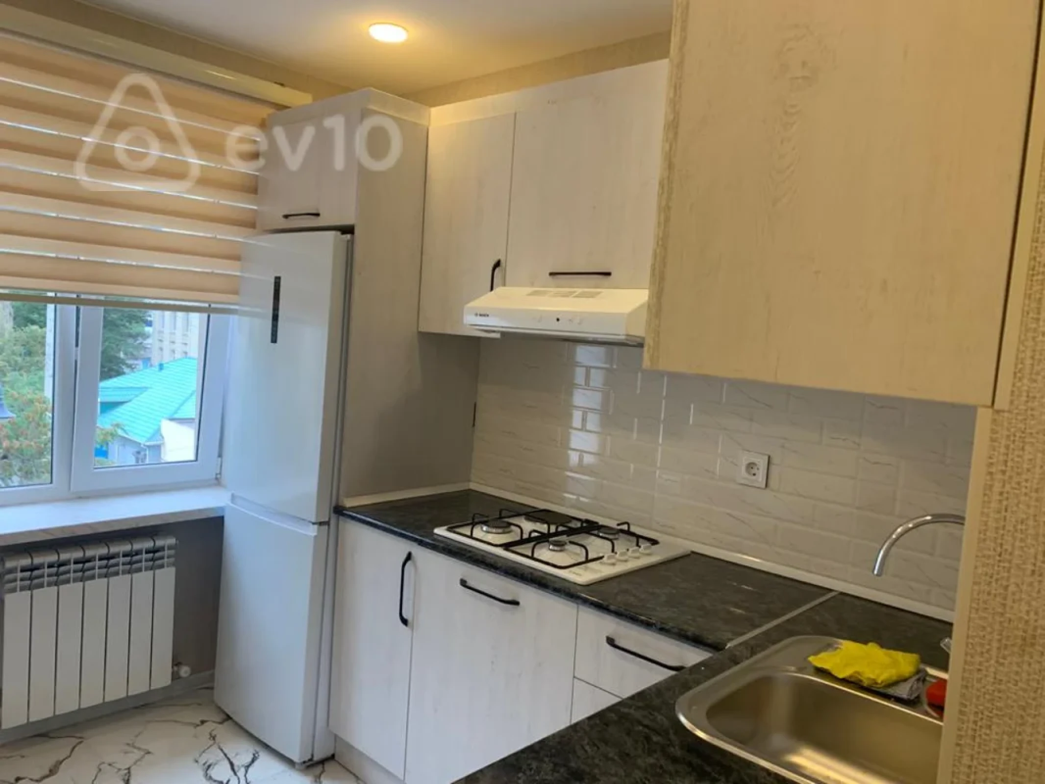 Kirayə verilir 2 otaqlı köhnə tikili 45 m²