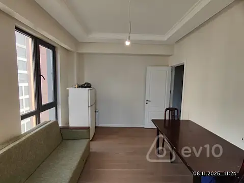 Satılır 2 otaqlı yeni tikili 50 m²