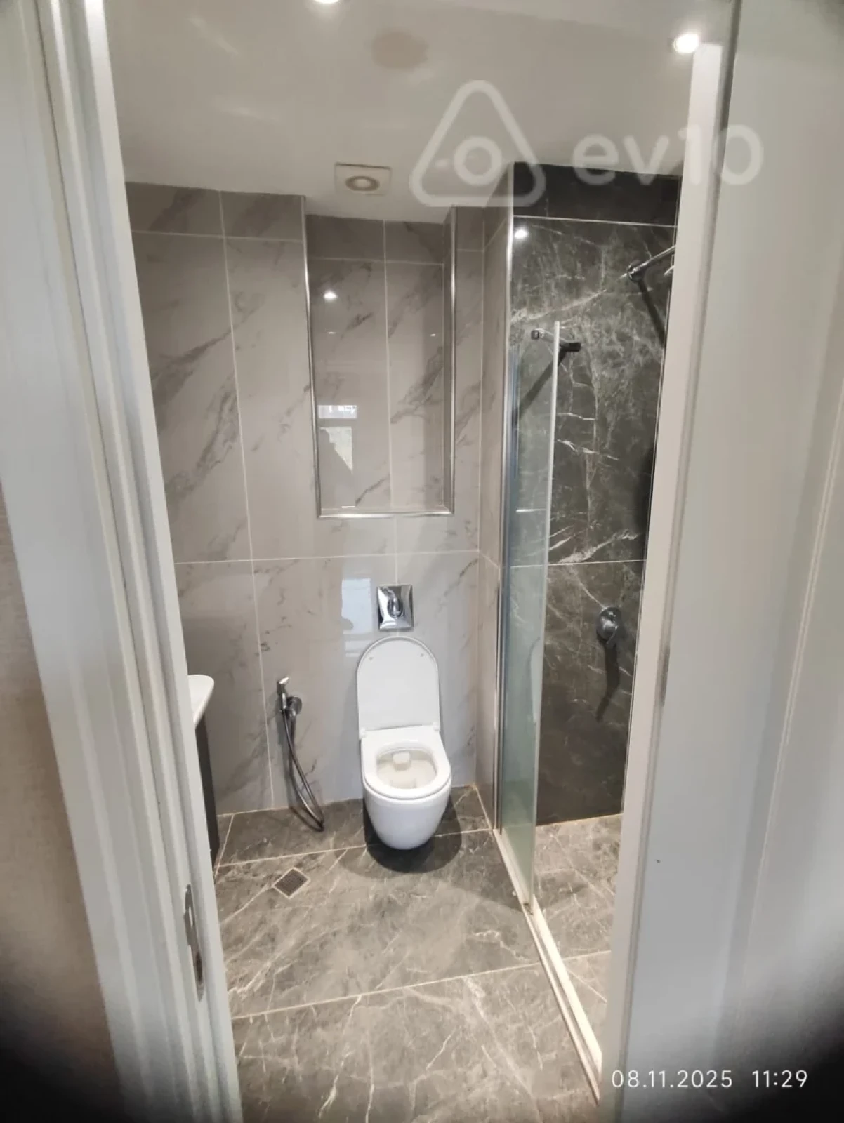 Satılır 2 otaqlı yeni tikili 50 m²