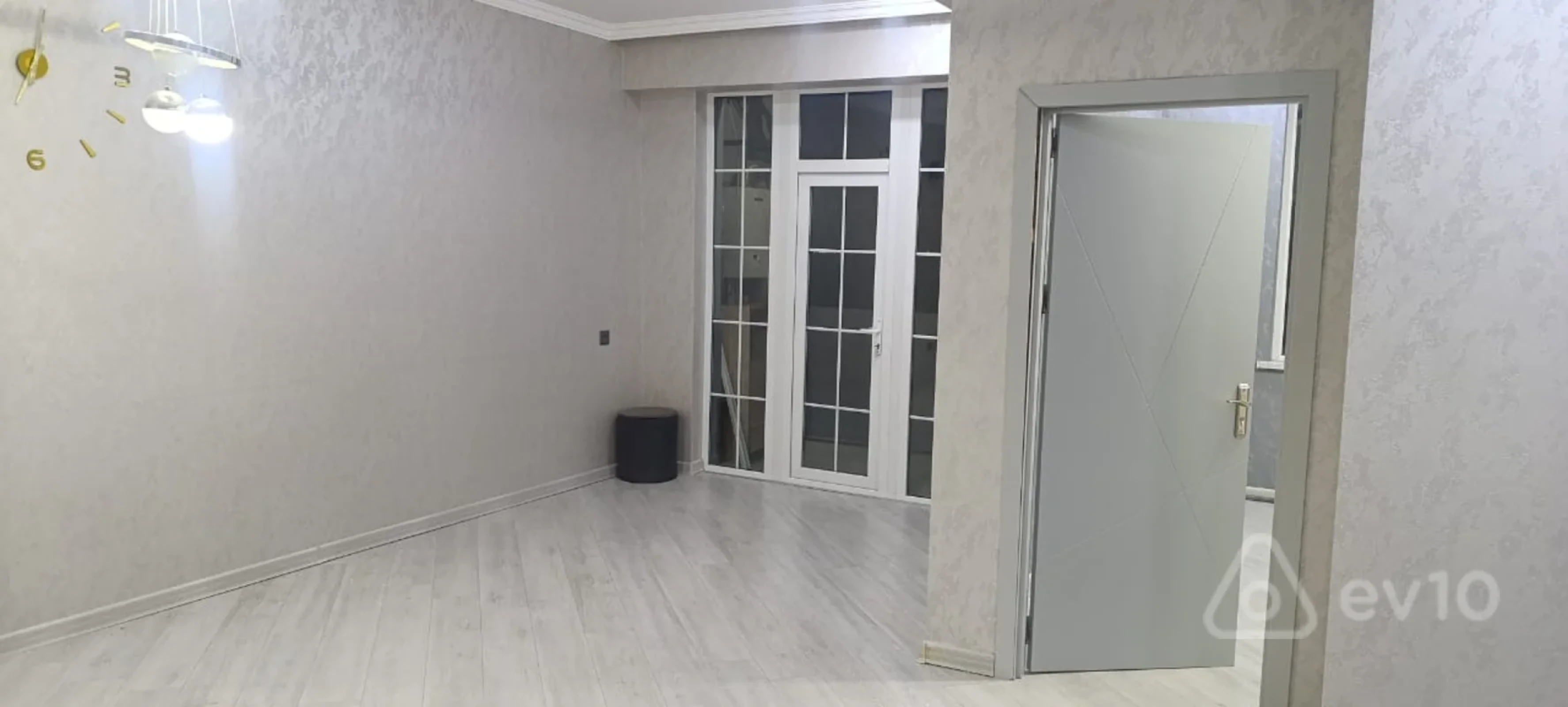 Kirayə verilir 2 otaqlı yeni tikili 60 m²