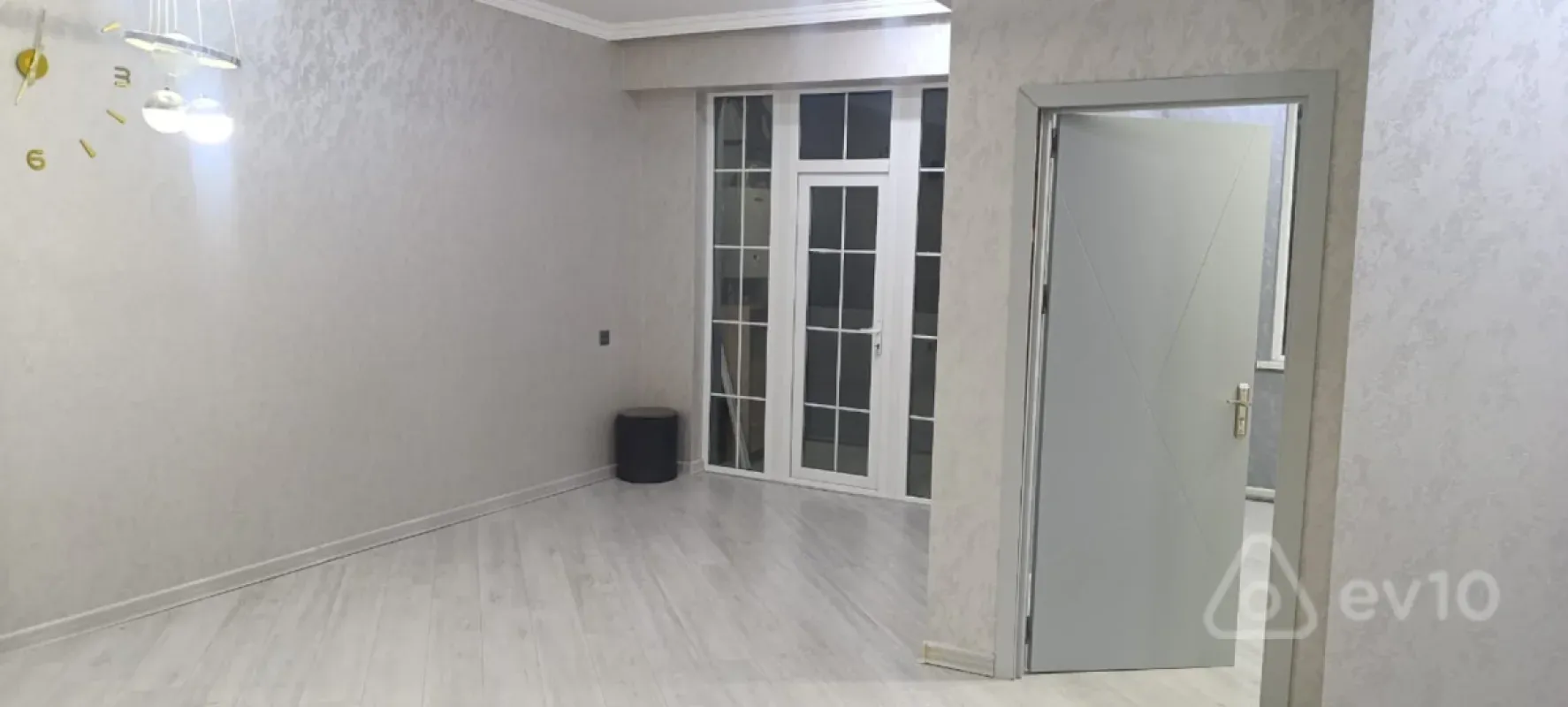 Kirayə verilir 2 otaqlı yeni tikili 60 m²