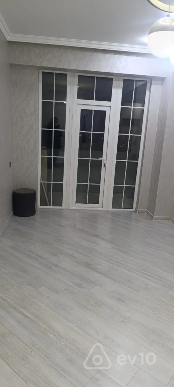 Kirayə verilir 2 otaqlı yeni tikili 60 m²