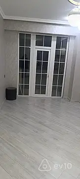 Kirayə verilir 2 otaqlı yeni tikili 60 m²