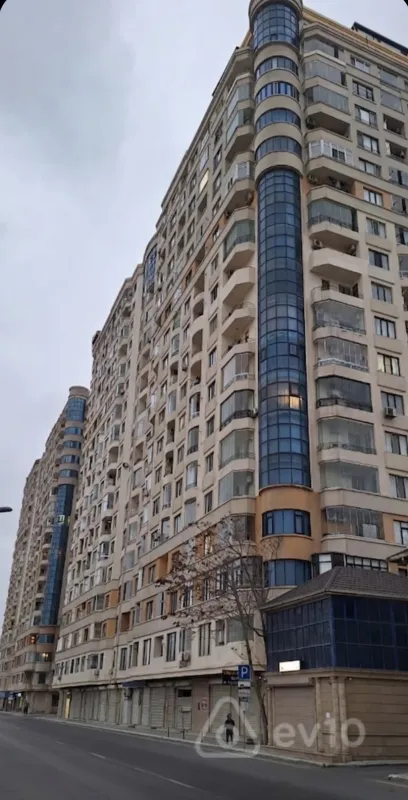Satılır 2 otaqlı yeni tikili 65 m²