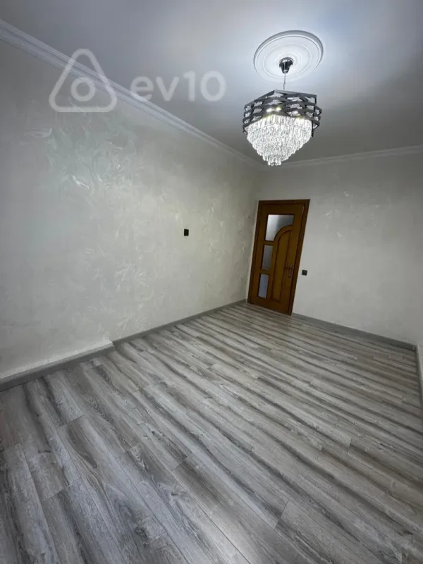 Satılır 3 otaqlı köhnə tikili 65 m²