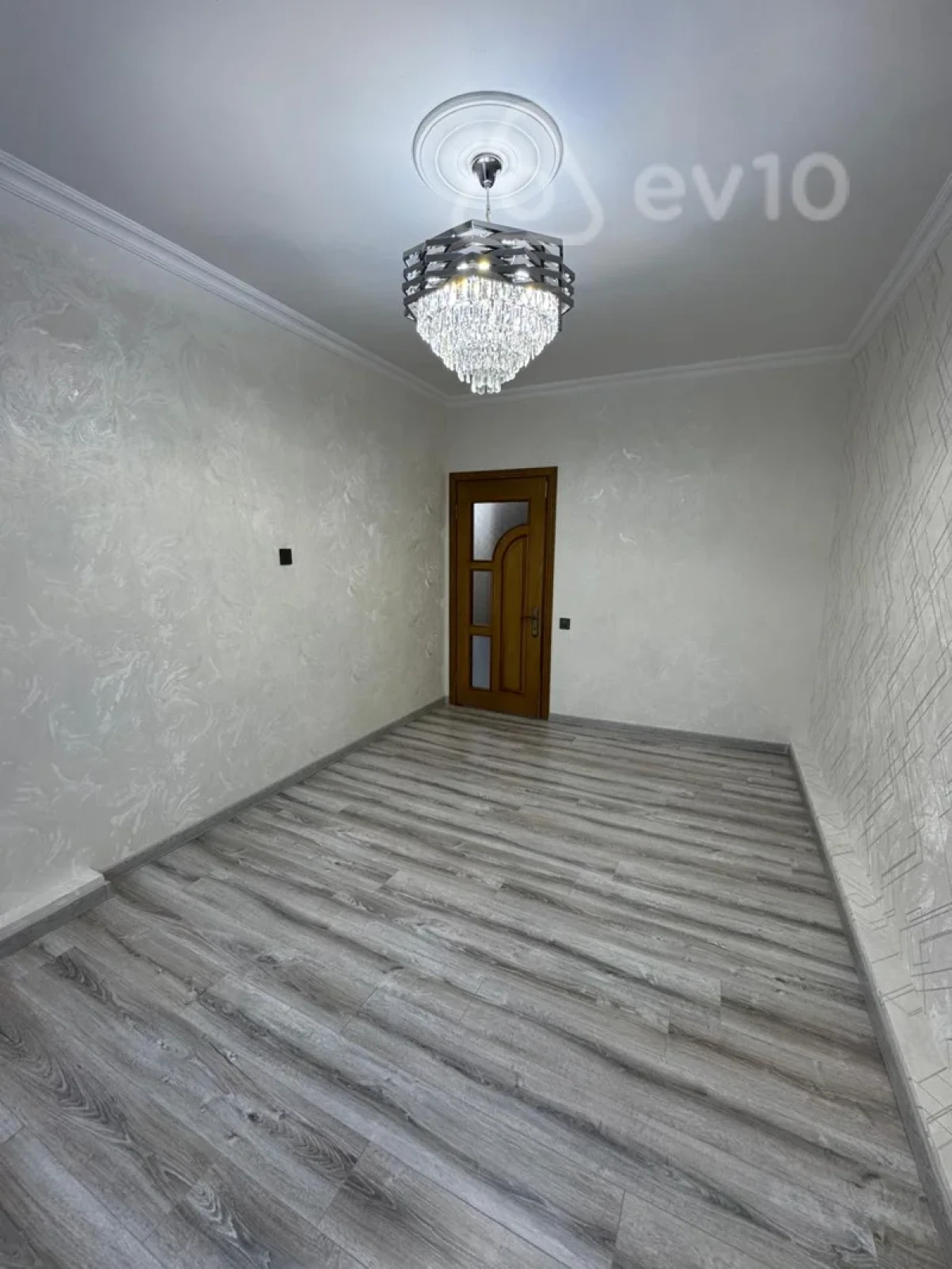 Satılır 3 otaqlı köhnə tikili 65 m²