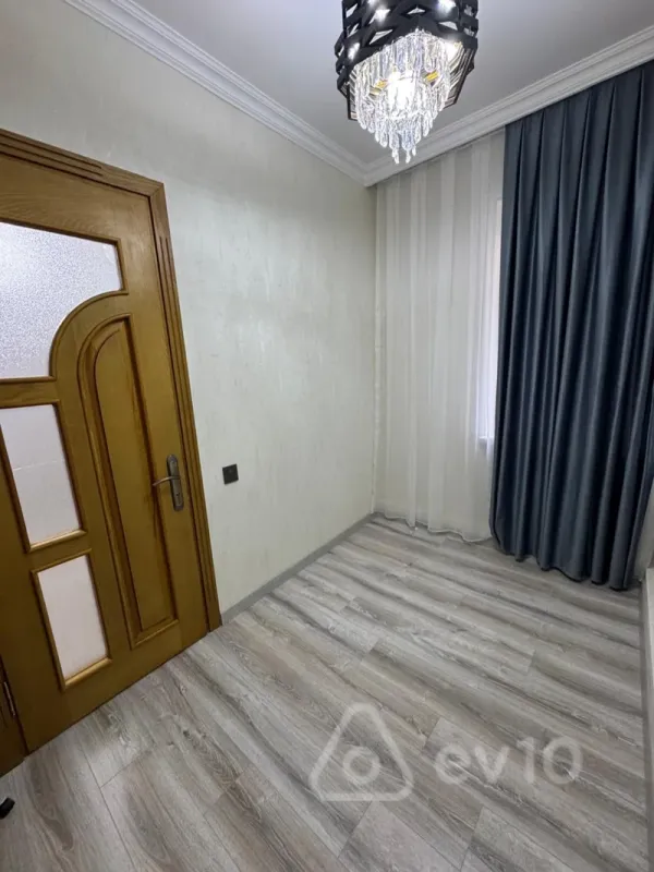 Satılır 3 otaqlı köhnə tikili 65 m²