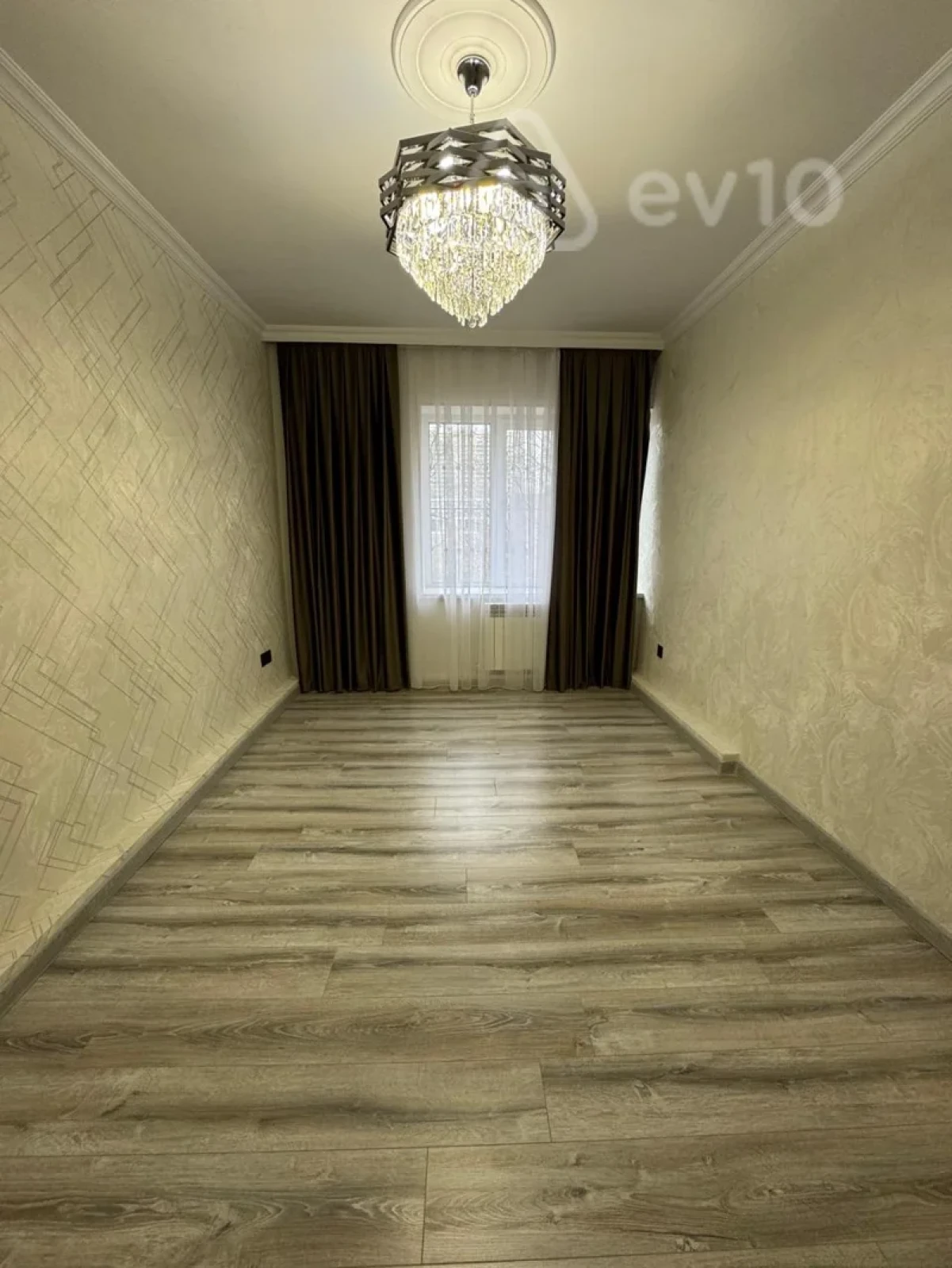 Satılır 3 otaqlı köhnə tikili 65 m²