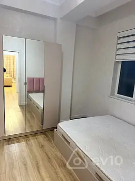 Kirayə verilir 2 otaqlı yeni tikili 51 m²