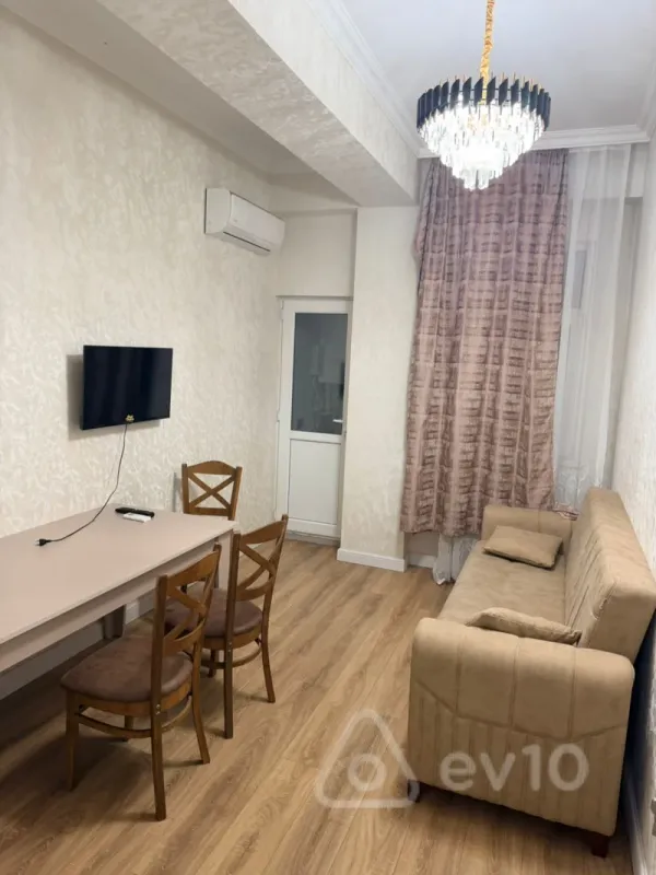 Kirayə verilir 2 otaqlı yeni tikili 51 m²