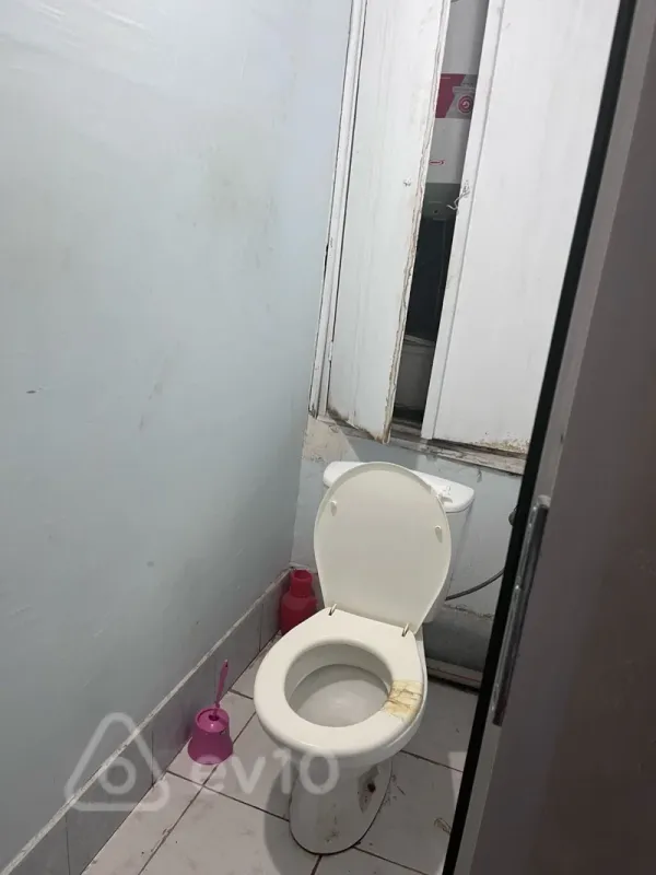 Satılır 2 otaqlı köhnə tikili 60 m²